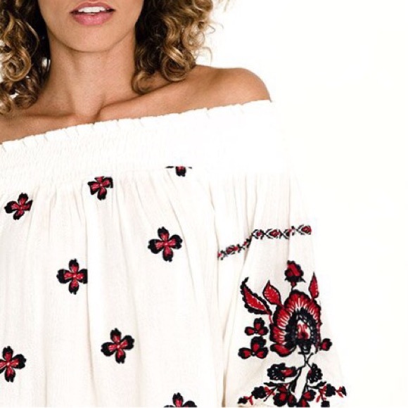 🏹🆕 Raga ღ Off the Shoulder ღ Embroidery Top ღ - Picture 2 of 8